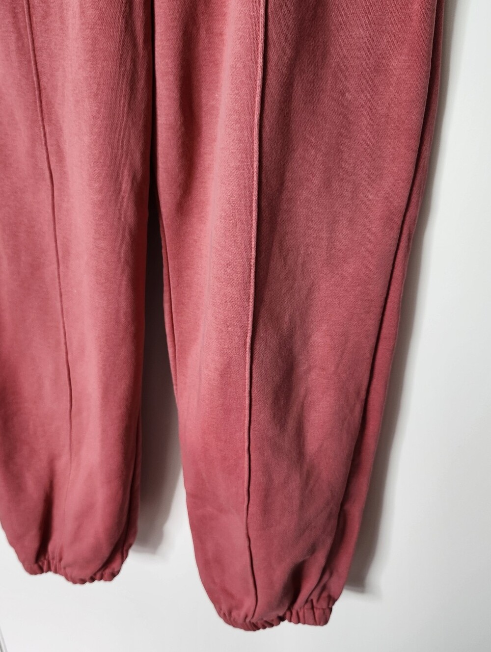 Nike Essential Fleece Joggers Womens Medium Pink Baggy Loose Fit Mid Rise - Picture 6 of 12